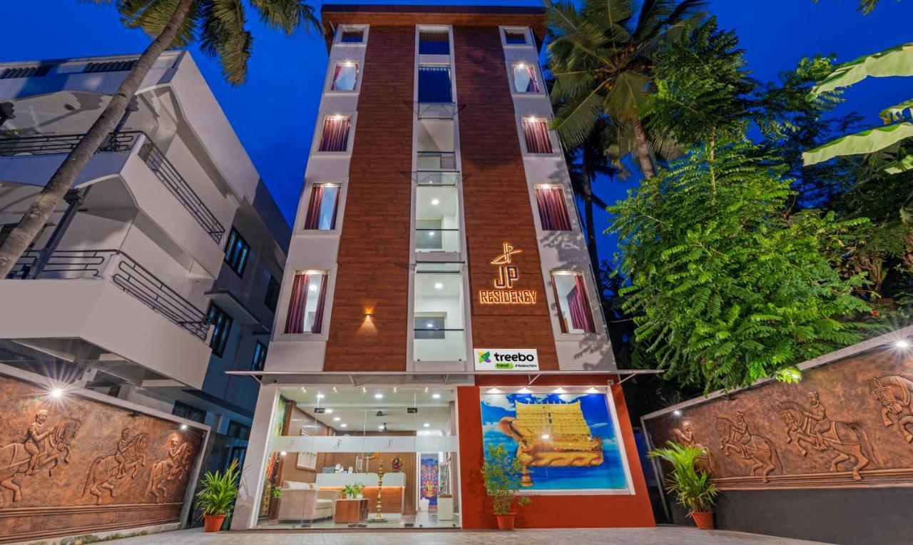 Treebo Jp Residency Otel Thiruvananthapuram Dış mekan fotoğraf
