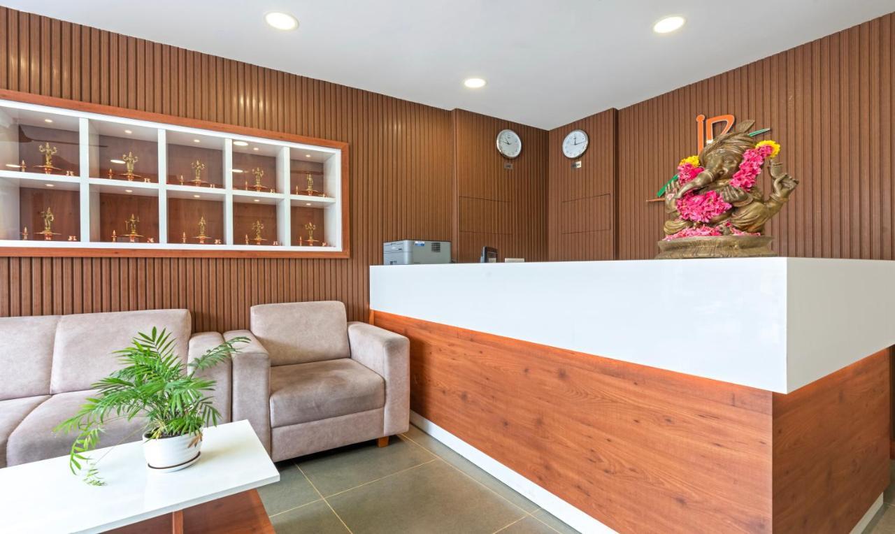 Treebo Jp Residency Otel Thiruvananthapuram Dış mekan fotoğraf